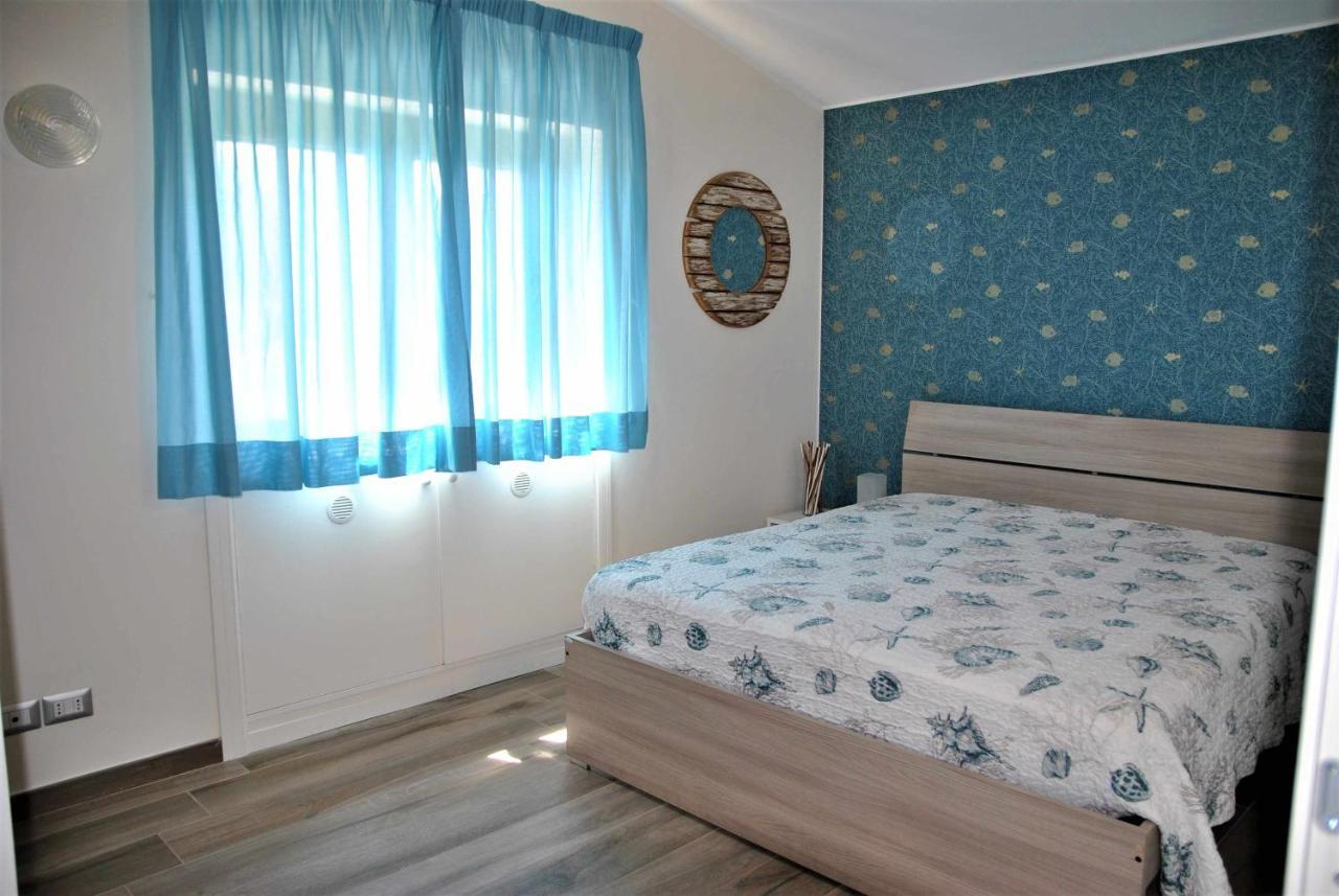 Casa Dinky Attico Con Terrazza Vista Mare Lägenhet Formia Exteriör bild